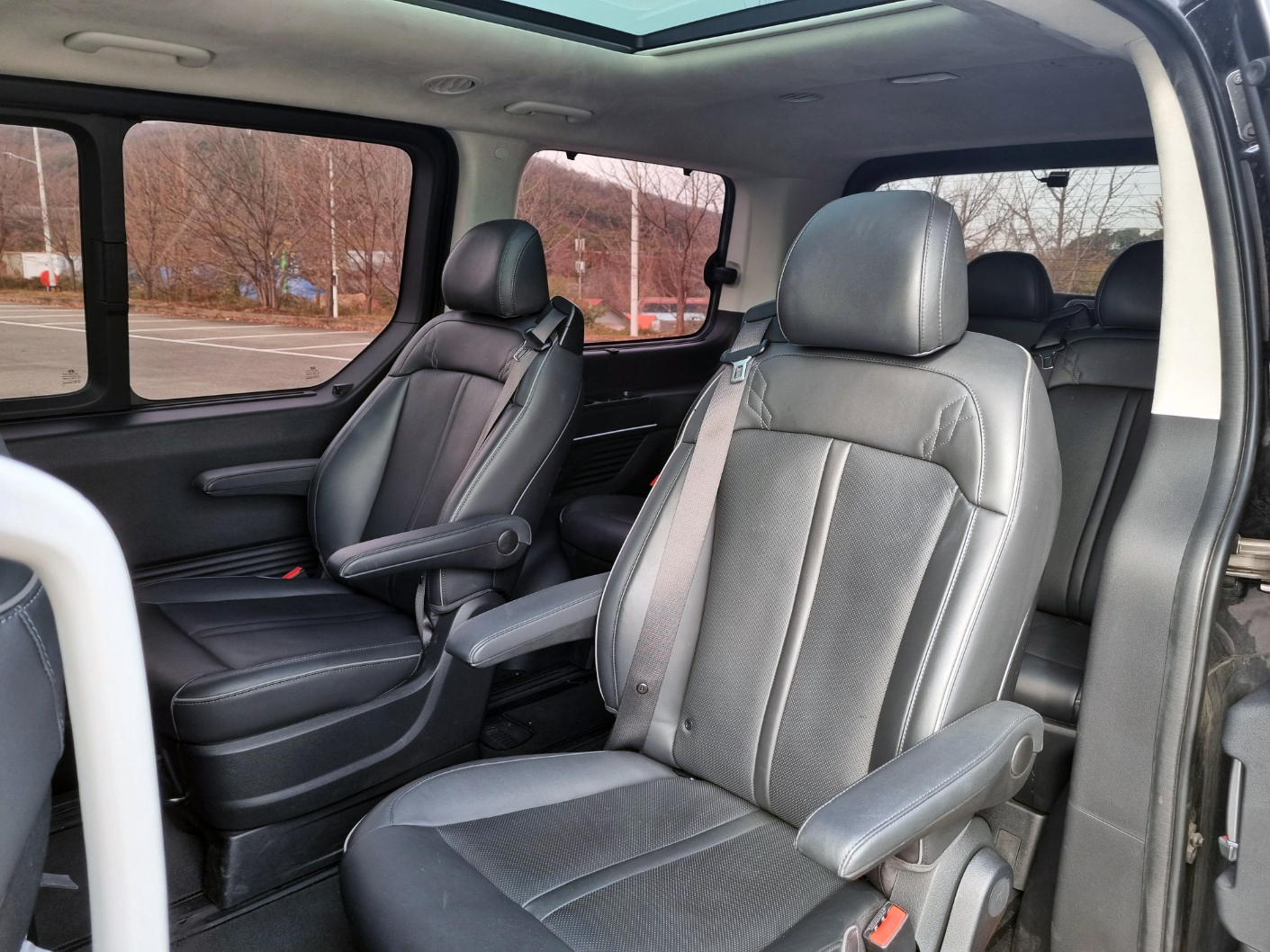 Staria Lounge interior seats